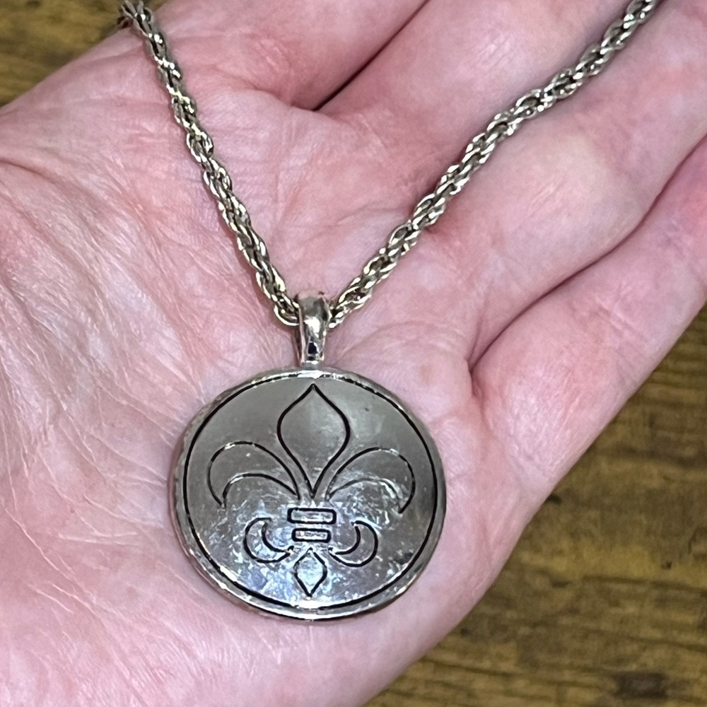 Silver Fleur de lis Chain Necklace